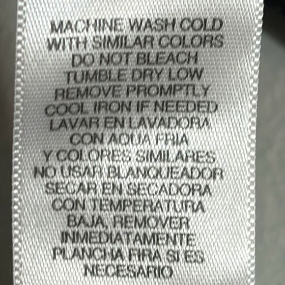 The Uniform Outlet 2X butterfly print knit sides two pocket scrub top blue & gre - Picture 9 of 11